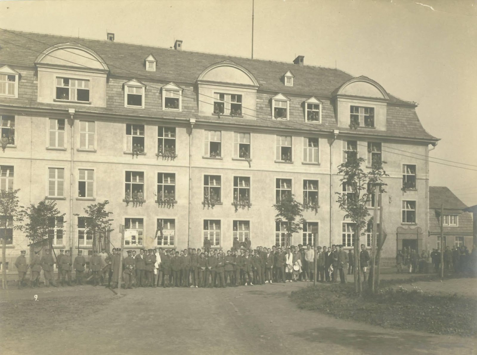 escape POW camp at holzminden
