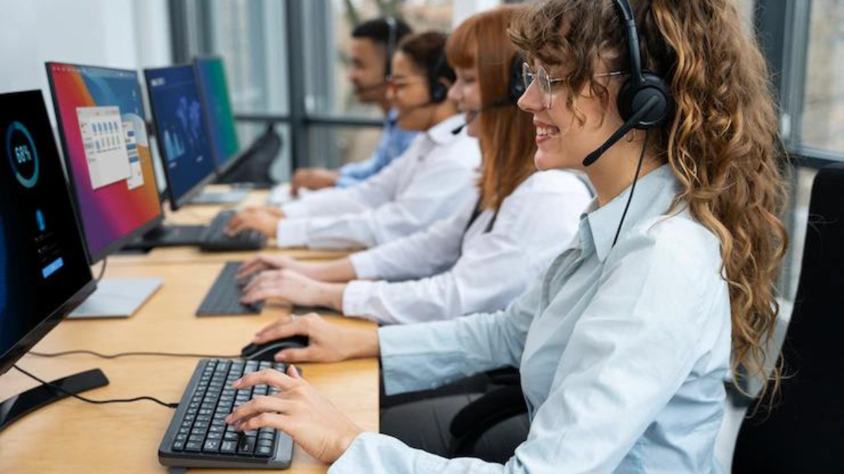 Entre nas melhores empresas de telemarketing para trabalhar (Fonte: Freepik/Informação e Valor)