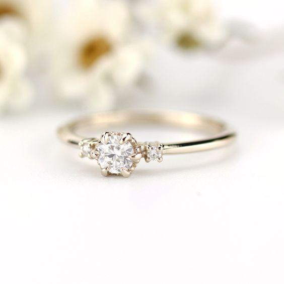 Purchase The Beautiful White Gold Engagement Rings || White Gold Engagement Rings Buying Guide Tips||
