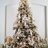 White & Silver Christmas Decorating Theme : 21 White Silver Christmas Decoration That Will Charm You - I wouldn't consider myself a traditionalist by any means.
