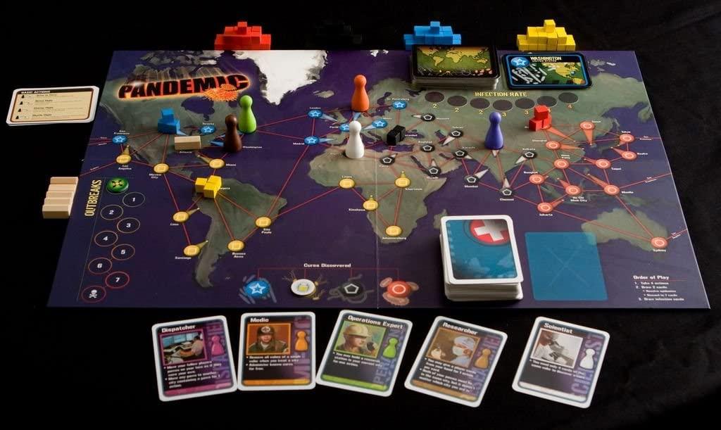 Amazon.com: Pandemic: Matt Leacock: Toys & Games