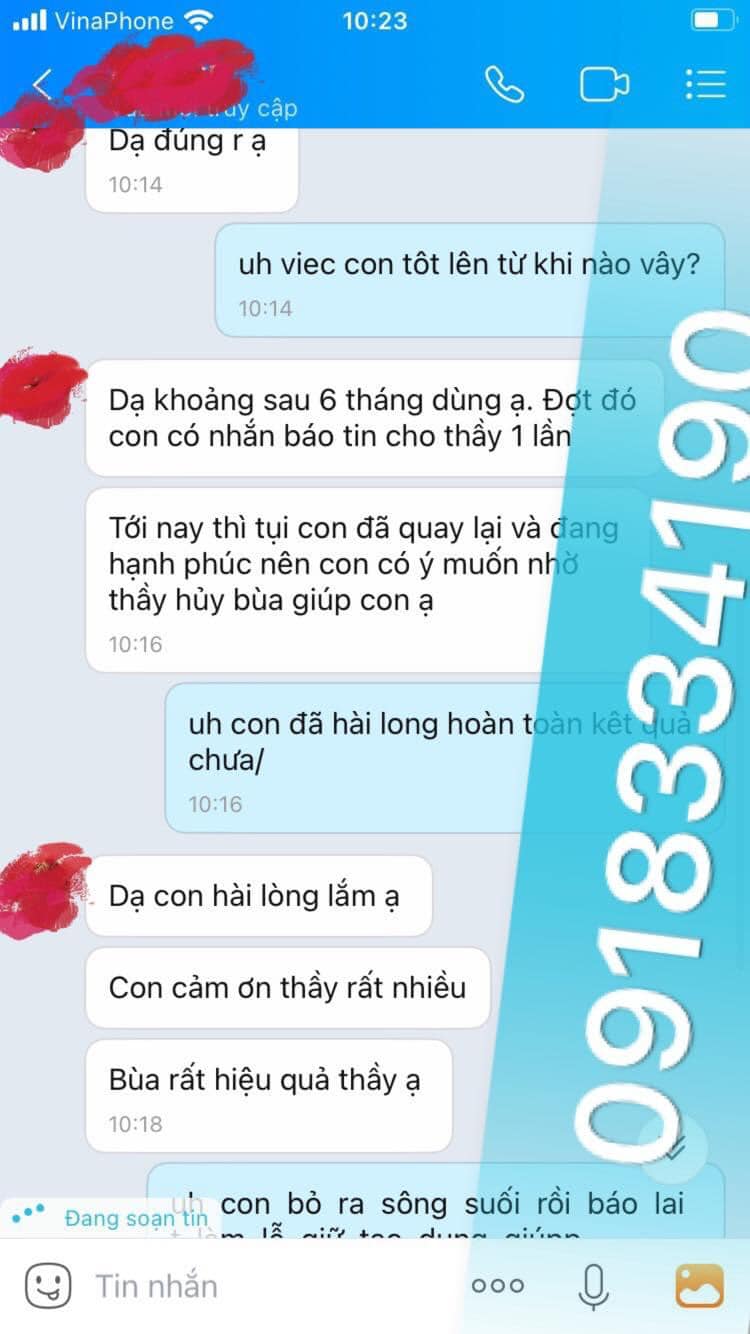 Rồi anh ấy đột nhiên hay đi chơi mà không cho con biết chủ nhật ngày lễ đều đi đến nữa đêm mới về. Bao nhiêu tiền đem cho cô ta hết trước đây không có như vậy