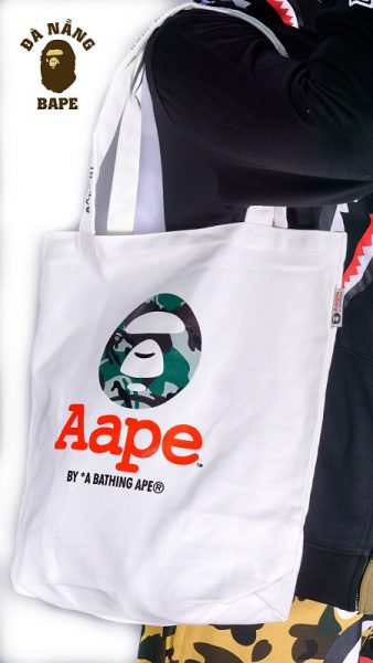 tote bag a bathing ape white