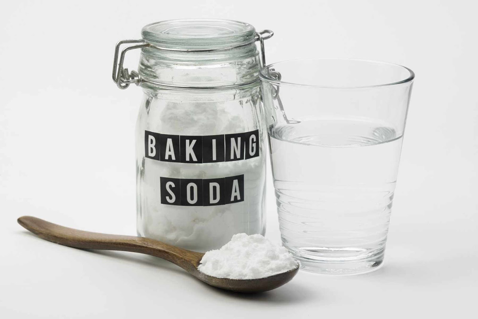  Baking soda còn có khả năng khử mùi và hút ẩm hiệu quả