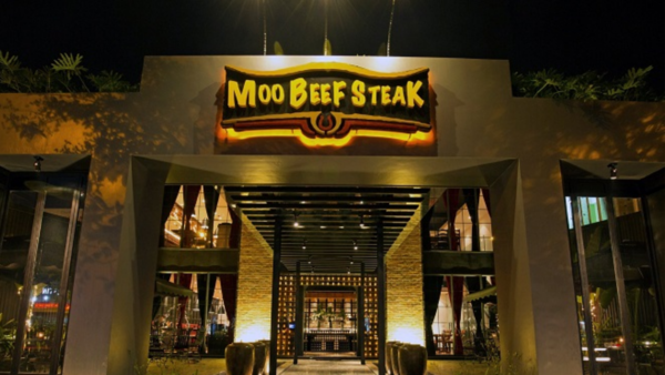 Không gian lung linh, tráng lệ tại Moo Beef Steak Prime