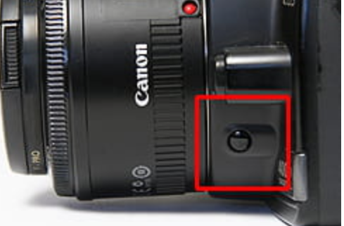 Une image contenant équipement électronique, intérieur, appareil photo, objectif de caméraDescription générée automatiquement