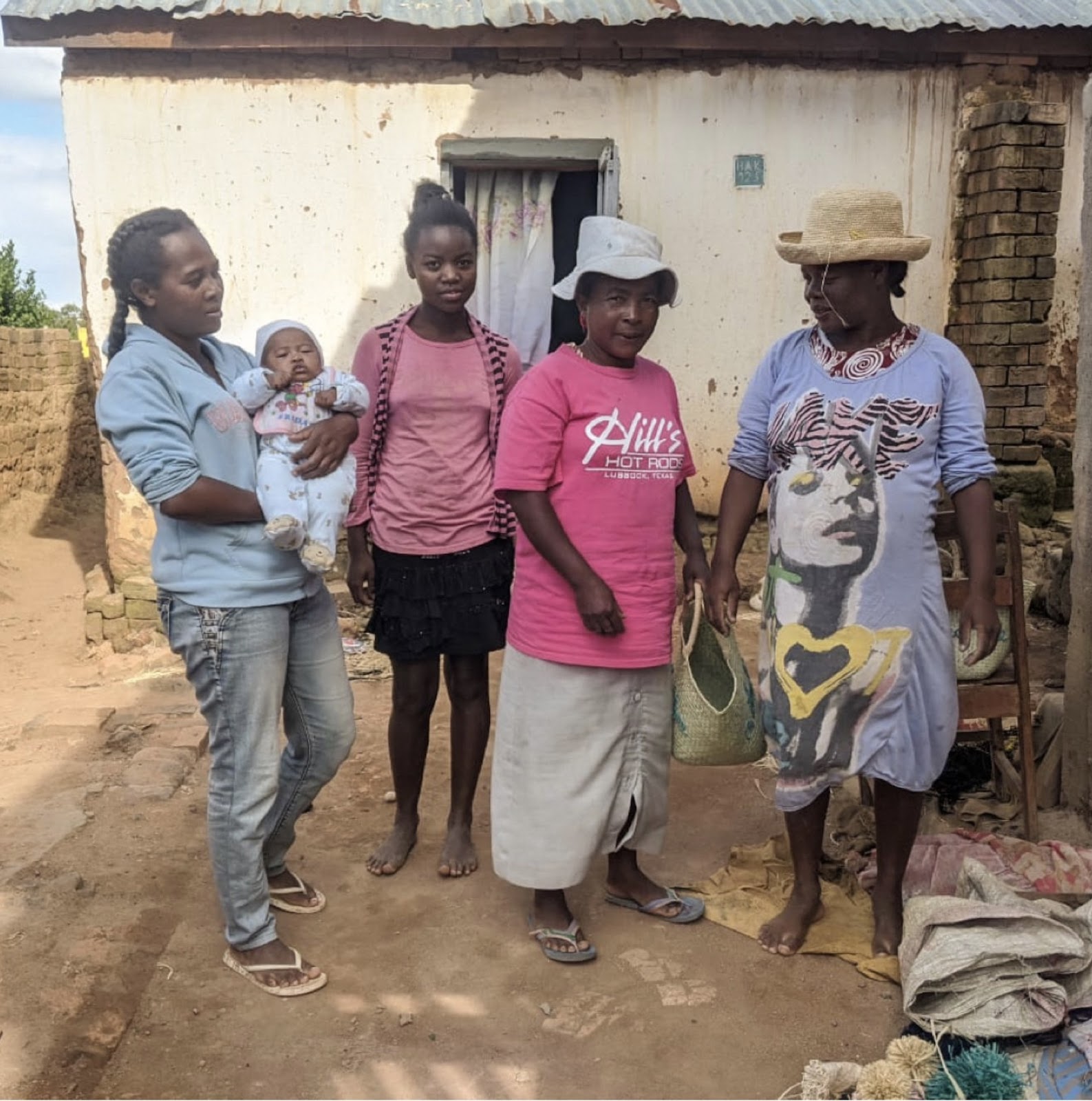 Image of four generation of artisans in one family | ASHEPA Lifestyle: Bringing African Culture and Craft to You | CUBICOON