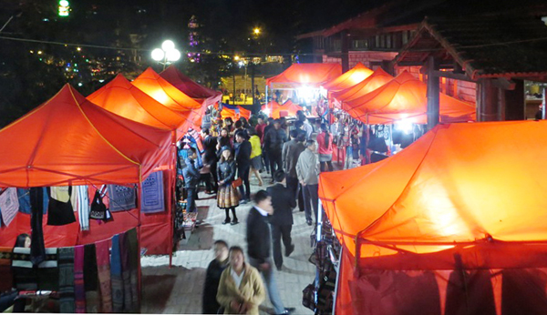 Sapa Night Market (Sapa Love Market)