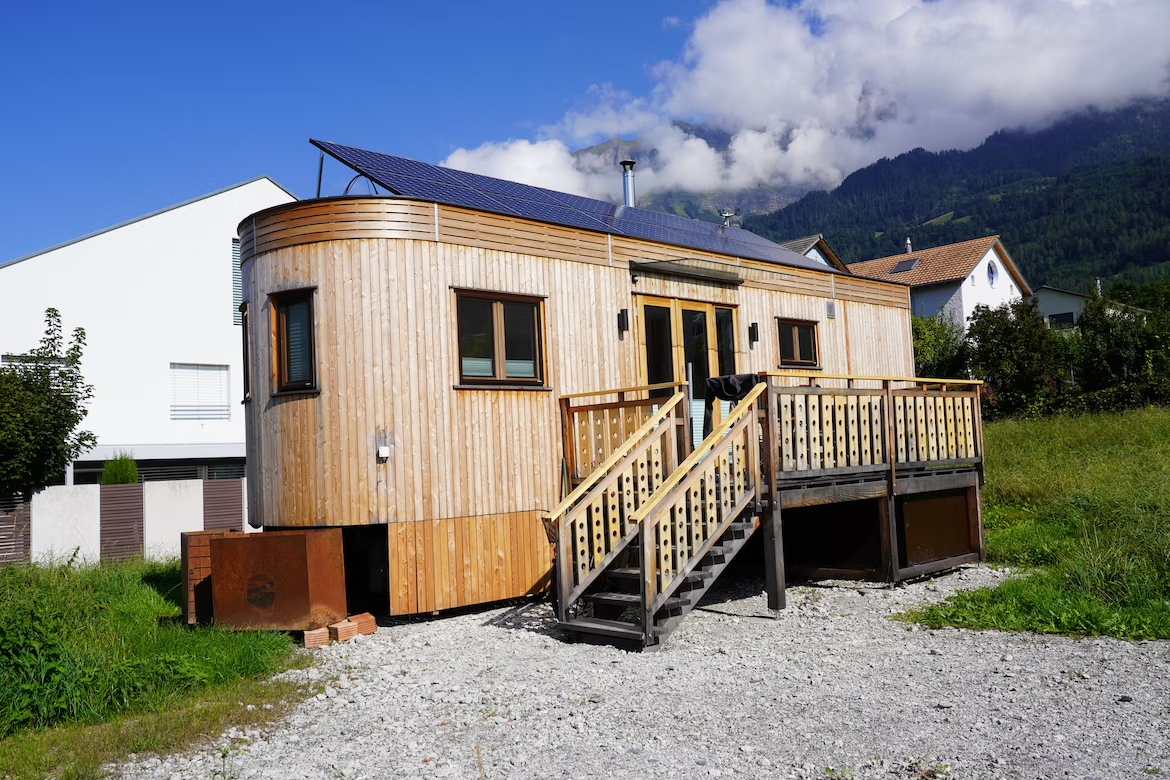 When people think about mobile homes, they usually picture things like caravans and recreational vehicles. However, a mobile home is more like a flexible and modular home that is built entirely in one location.