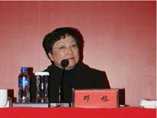 新:邓小平府上邓榕一手遮天,开先例当外交官