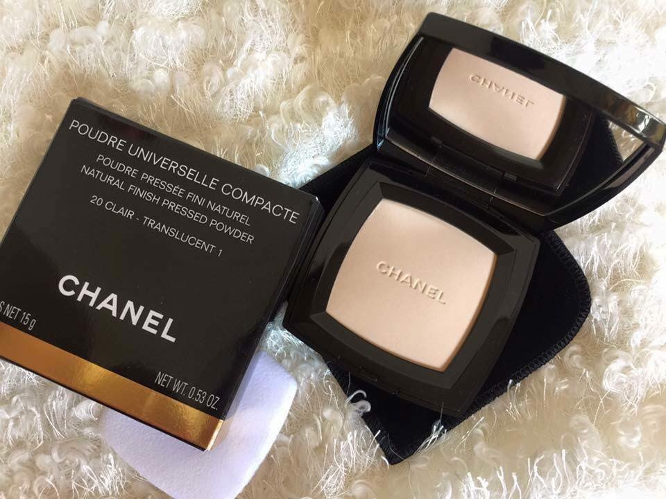 Chanel Poudre Universelle Compacte - # 20 Clair Translucent 1