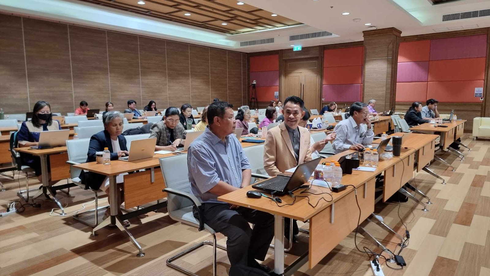 ศคร. ร่วมกับ ศทท. จัดอบรมเชิงปฏิบัติการหัวข้อ 