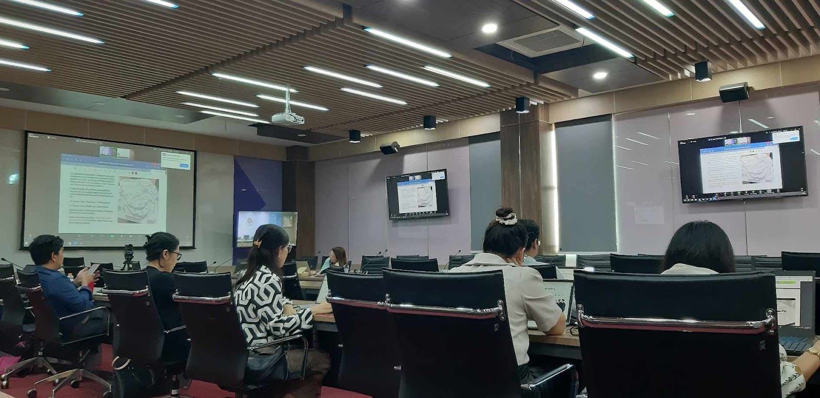 ศูนย์ความเป็นเลิศการเรียนการสอนร่วมกับศูนย์กิจการนานาชาติได้จัด Workshop ภายใต้หัวข้อ 