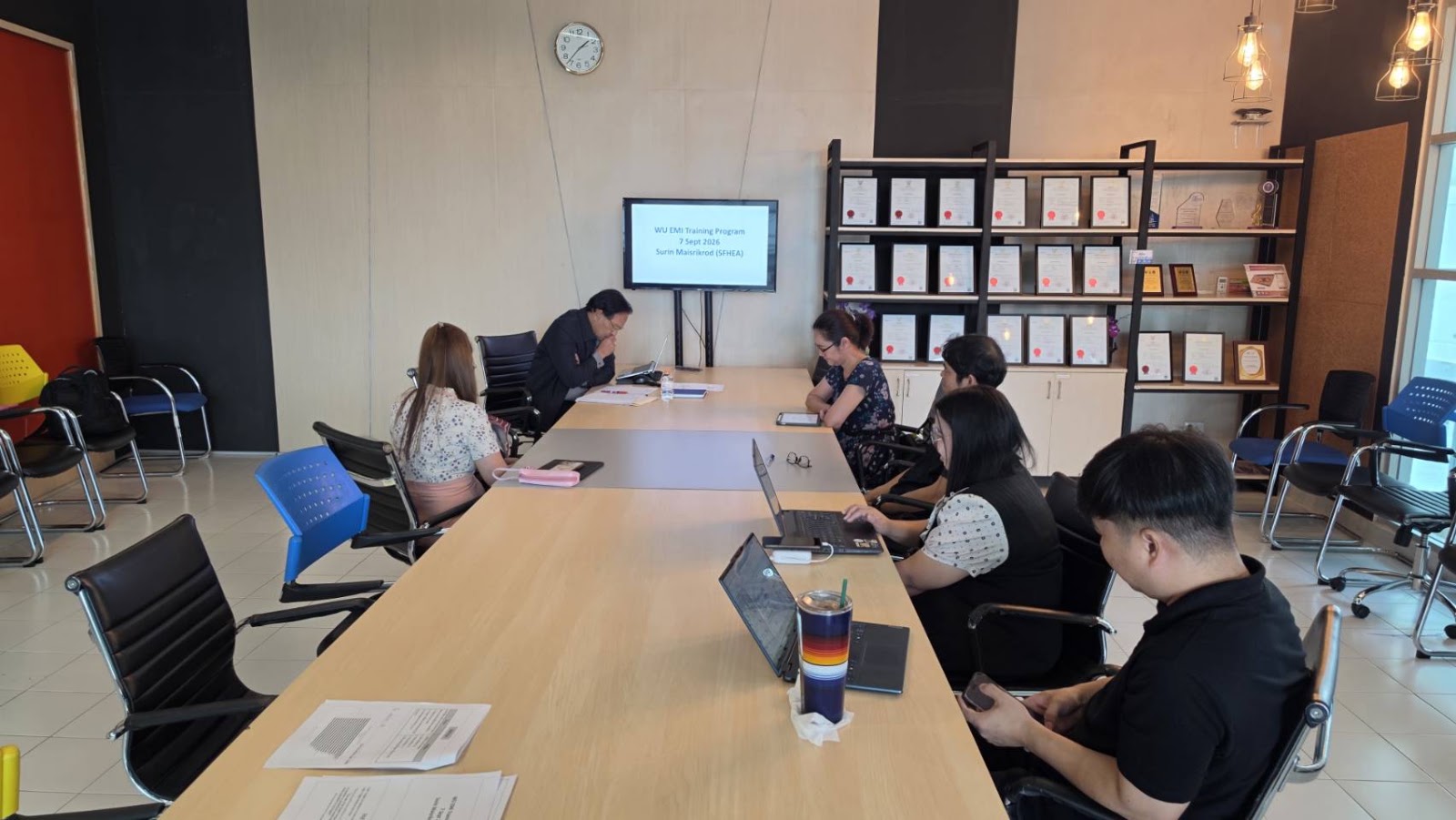 ศูนย์ความเป็นเลิศการเรียนการสอน มหาวิทยาลัยวลัยลักษณ์ จัดกิจกรรมอบรมหลักสูตร Best Practices for EMI: Translanguaging and Flipped Classroom เมื่อวันที่ 7 ต.ค. 2569 - img2