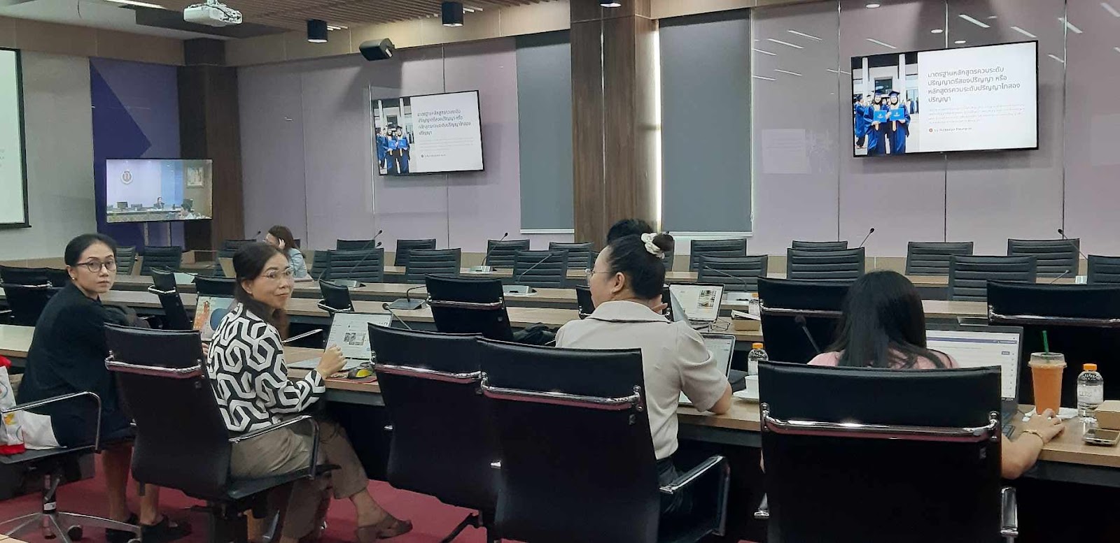 ศูนย์ความเป็นเลิศการเรียนการสอนร่วมกับศูนย์กิจการนานาชาติได้จัด Workshop ภายใต้หัวข้อ 