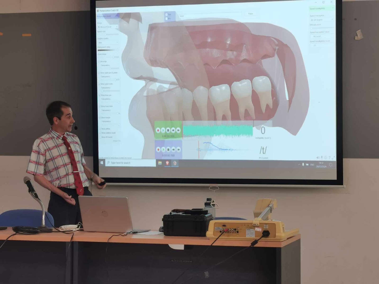 ศคร. จัดอบรมด้าน EMI หัวข้อ English Pronunciation เมื่อวันที่ 20 มี.ค. 2567-1