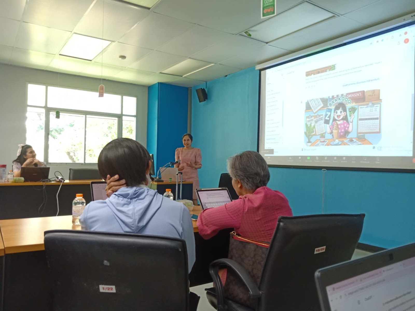 ศคร. จัดกิจกรรมจิบน้ำชายามบ่าย การใช้เทคโนโลยีเพื่อการเรียนการสอน EP3: การใช้ ChatGPT prompts เพื่อพัฒนาทักษะการคิดวิเคราะห์ สังเคราะห์ให้กับผู้เรียน วันที่ 8 ส.ค. 2567-4