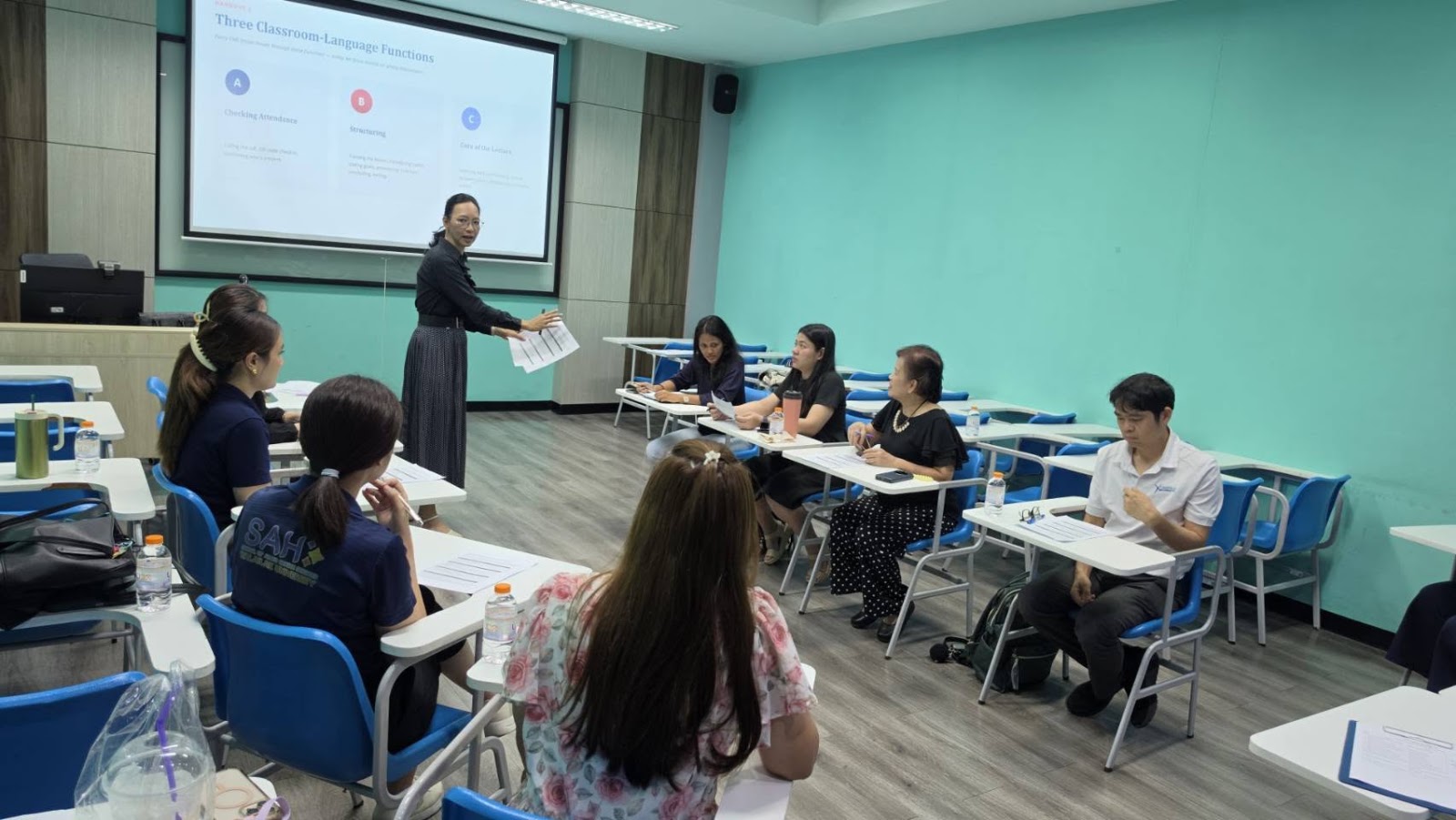 ศูนย์ความเป็นเลิศการเรียนการสอน มหาวิทยาลัยวลัยลักษณ์ จัดอบรมหลักสูตร "Discipline-Specific Classroom Languages for EMI" ครั้งที่ 2 - img3