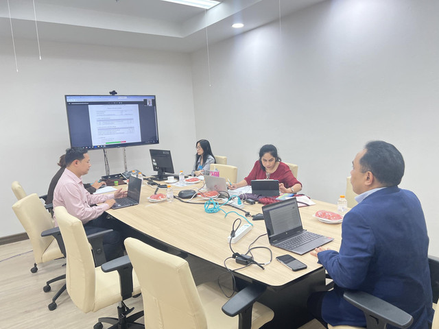 ศคร.จัดประชุมคณะกรรมการกลั่นกรองทางวิชาการระดับปริญญาตรี ครั้งที่ 4/2567-1