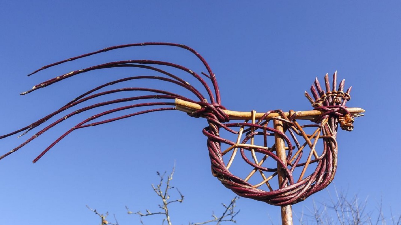 Step Seven: Create Your Crafting Project With Willow Branches