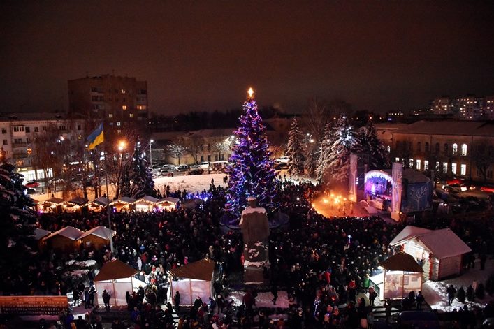 Choose your favorite Christmas Tree in Ukraine - Euromaidan Press