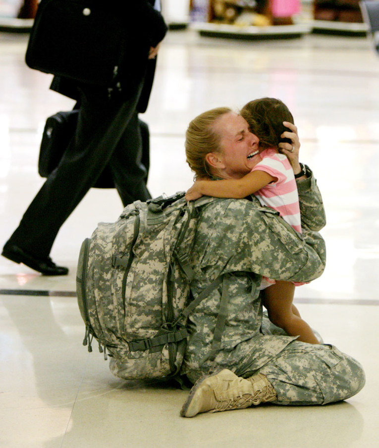 soldier reunion with daughter