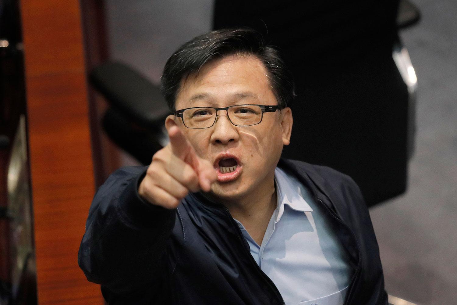 亲北京香港建制派议员何君尧(美联社)
