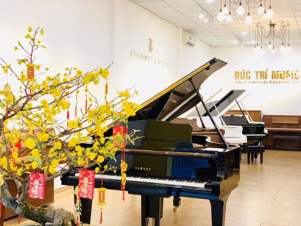 Cửa hàng showroom piano Đức Trí Music