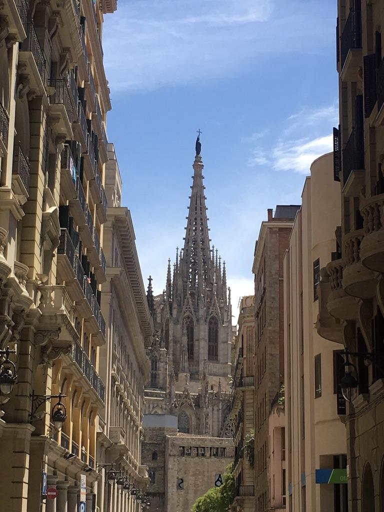 Catedral de Barcelona ao fundo