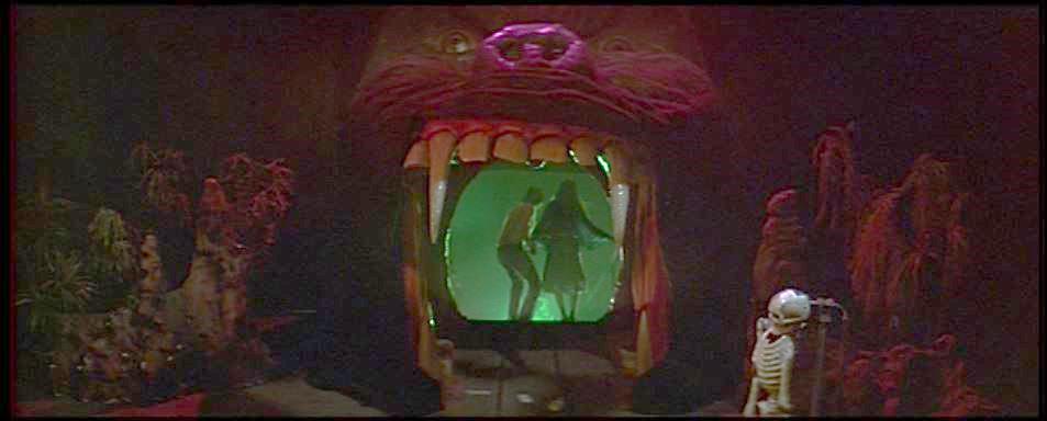 C:\Users\KJK\Documents\Haunted Cinema\Future screenshots\The Funhouse\The Funhouse - King Kong mouth.JPG