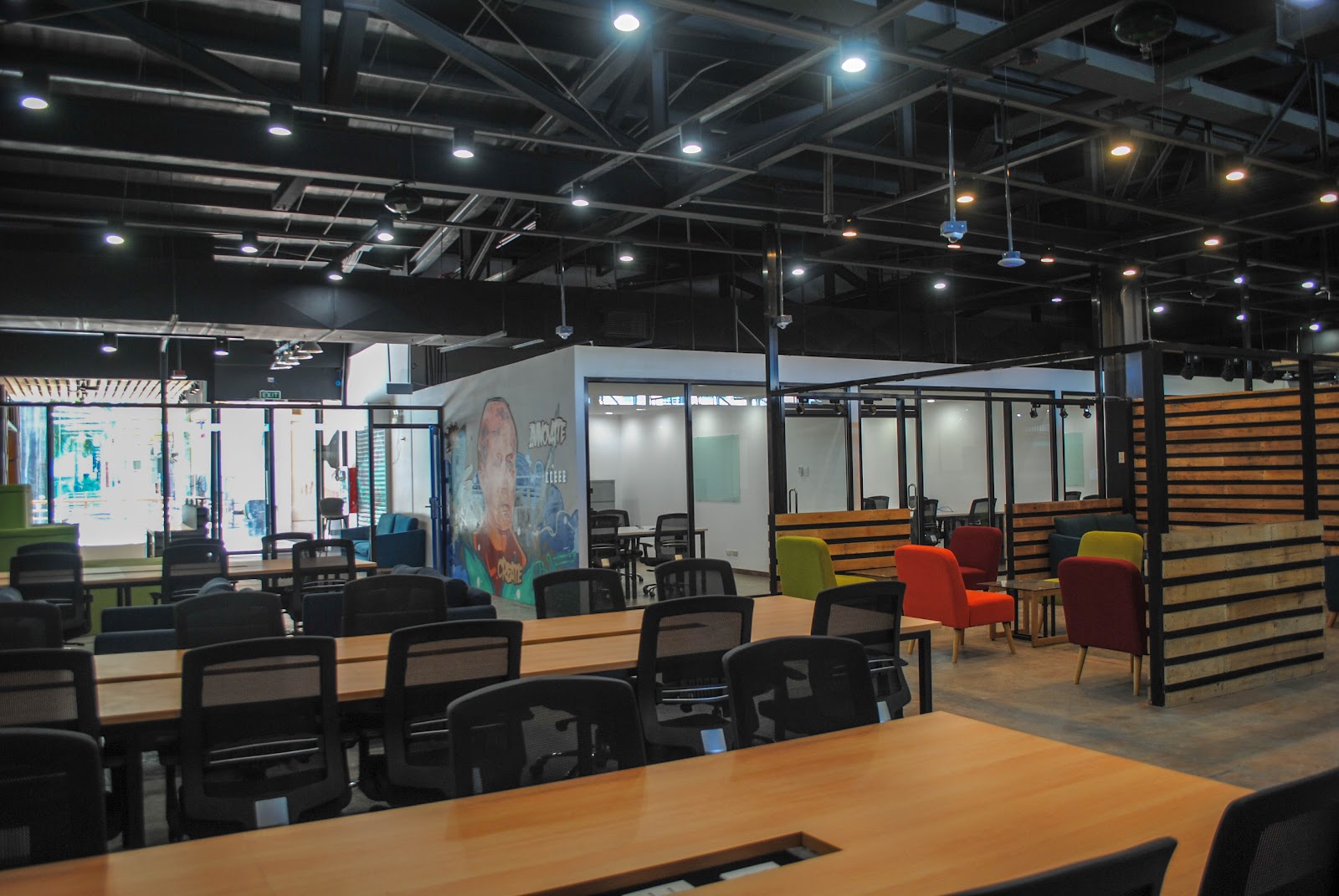 Weremote Coworking Space in Manila