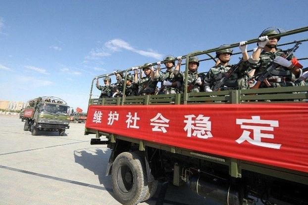 xinjiang-anti-terrorist-drill-police