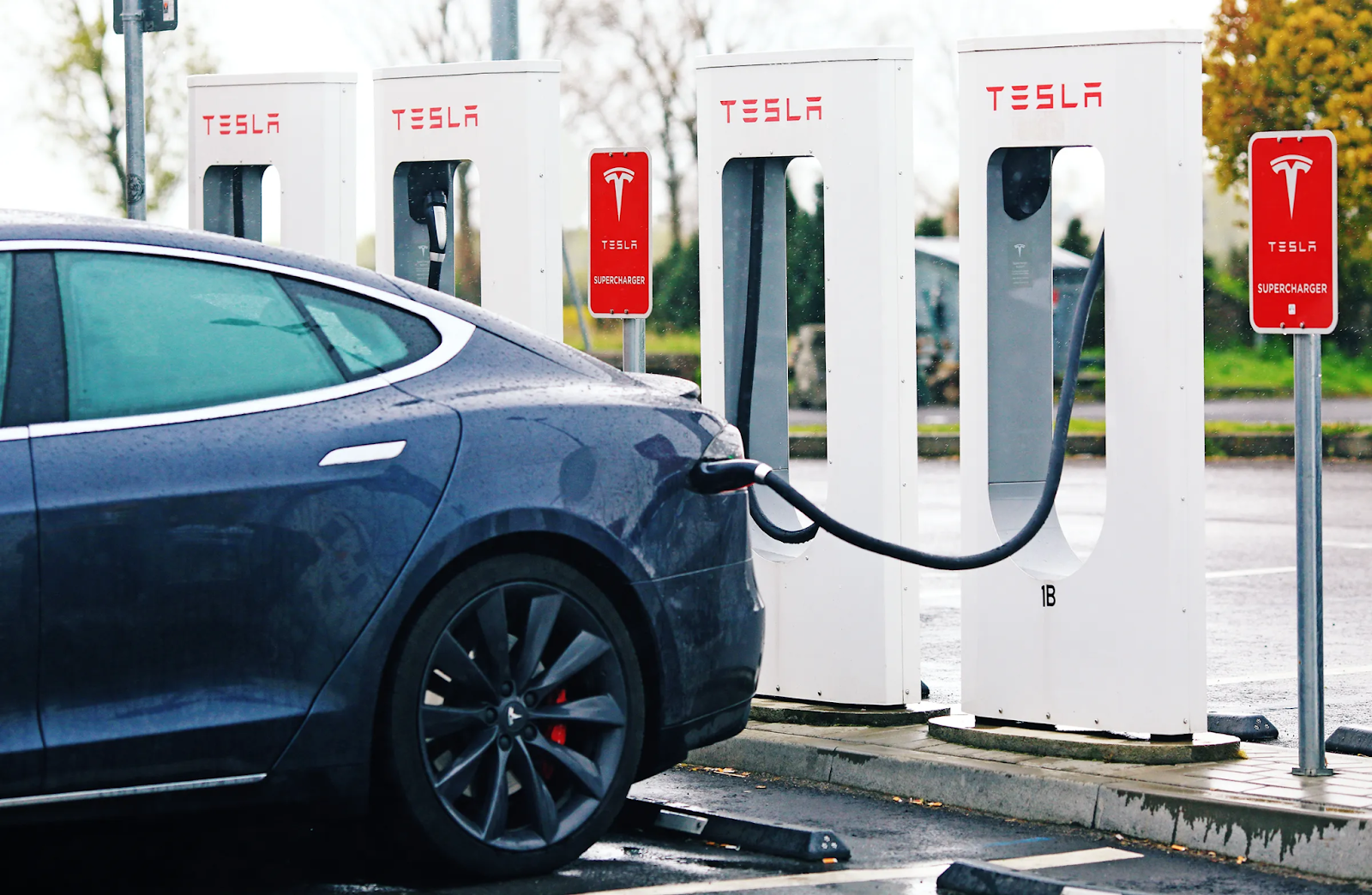 How Many Solar Panels Required To Charge A Tesla?