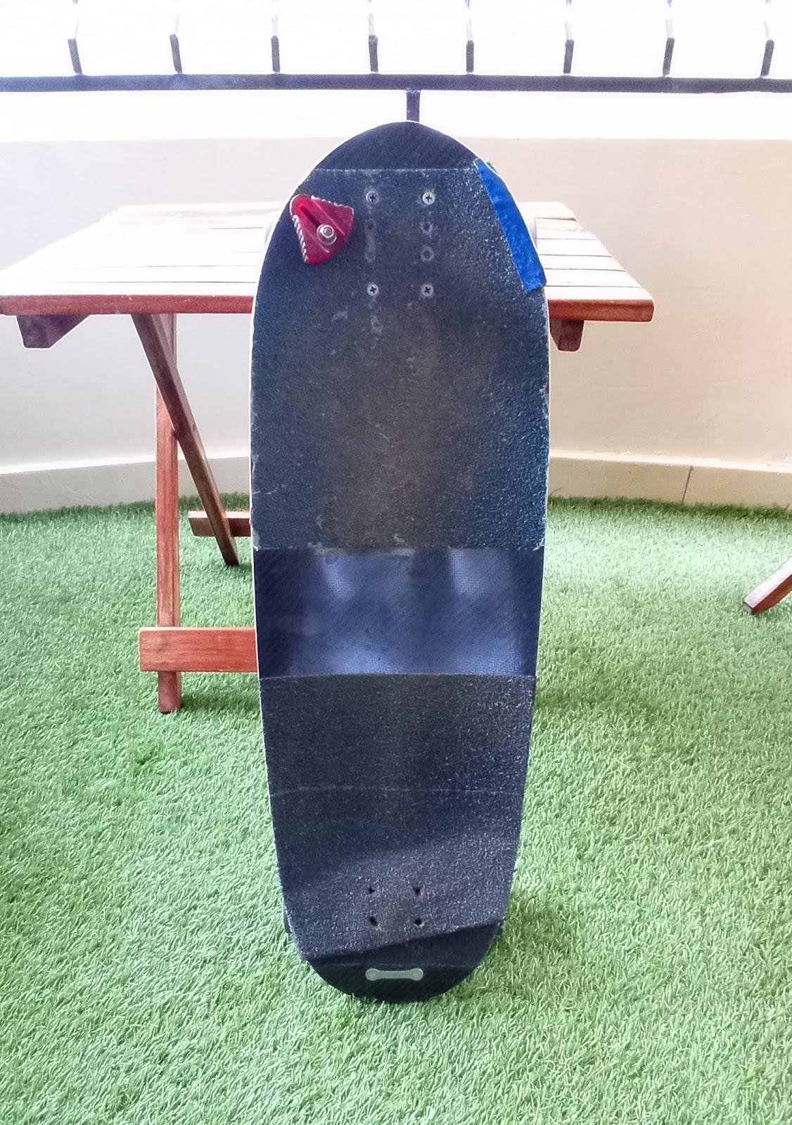 landyachtz small blind topside abuga aroni