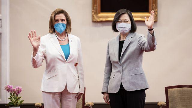 Pelosi và Thái Anh Văn