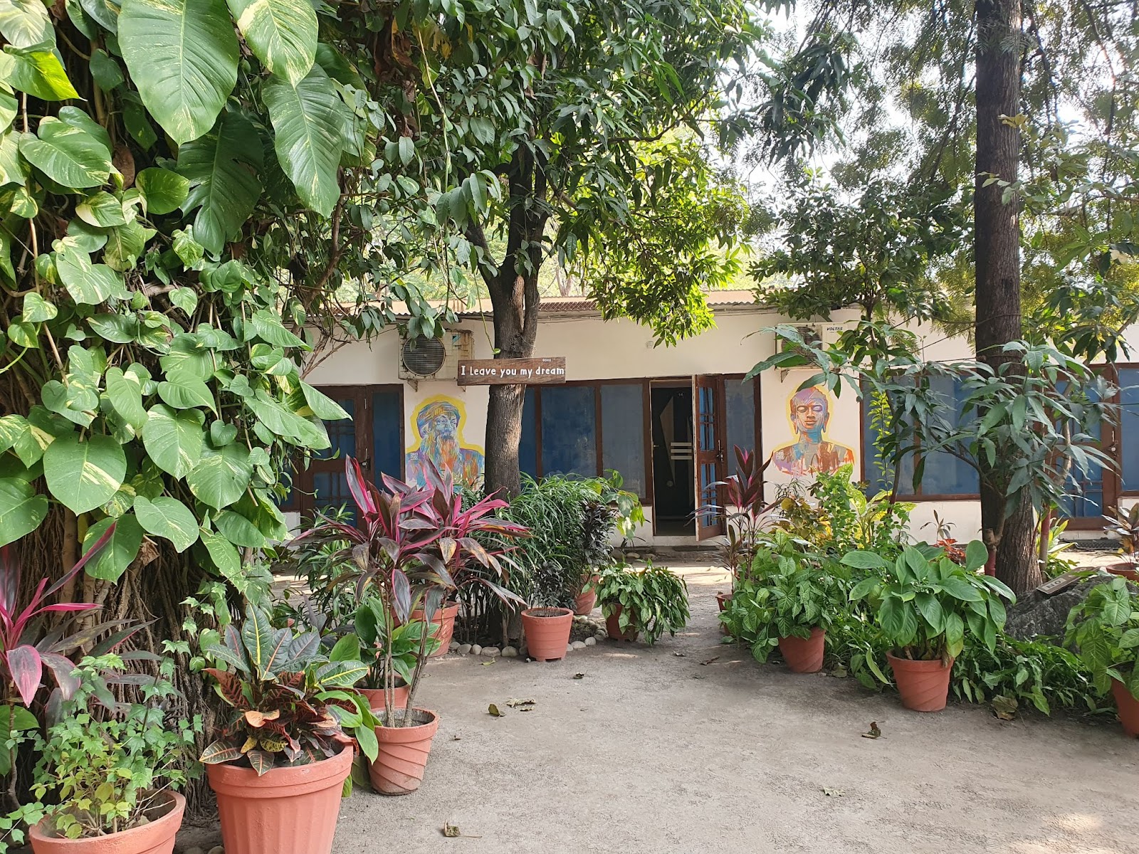 Osho ganga dham ashram
