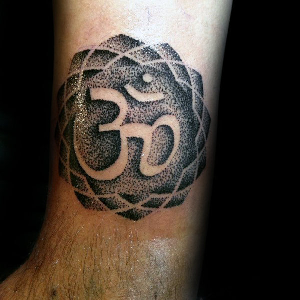 ลายสักโอม ขา8
