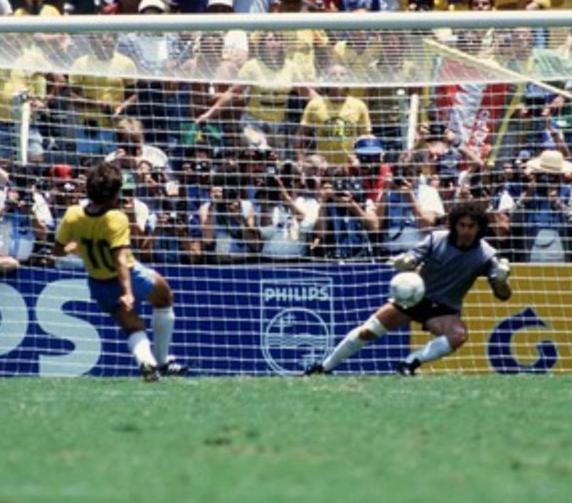 Aqipossa: Flamengo não tem estádio, mas time da quarta divisão