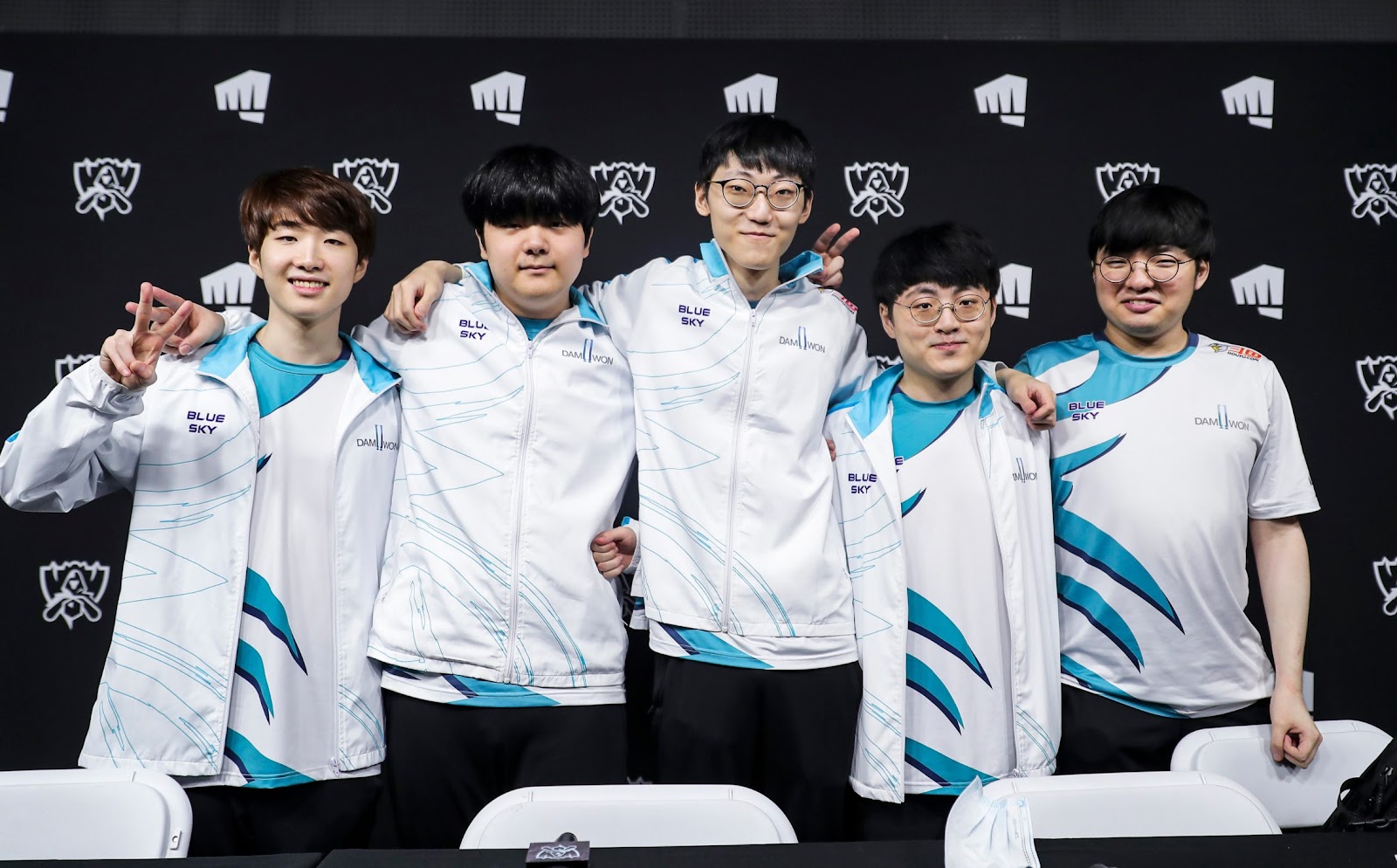 DAMWON Gaming topple over Suning in thrilling Worlds 2020 final, capture  Korea's first title in 3 years | Dot Esports