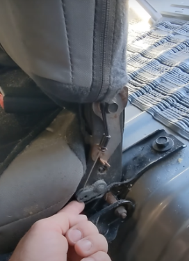 7 Fix For Jeep Wrangler Passenger Seat Won't Fold Forward!