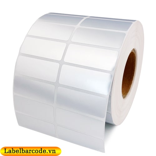 Giấy in mã vạch 2 tem 1 hàng kích thước 50mmx30mm chất liệu decal xi bạc