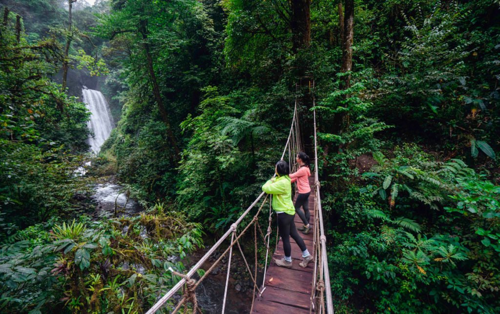 El Tigre Waterfall, Costa Rica
