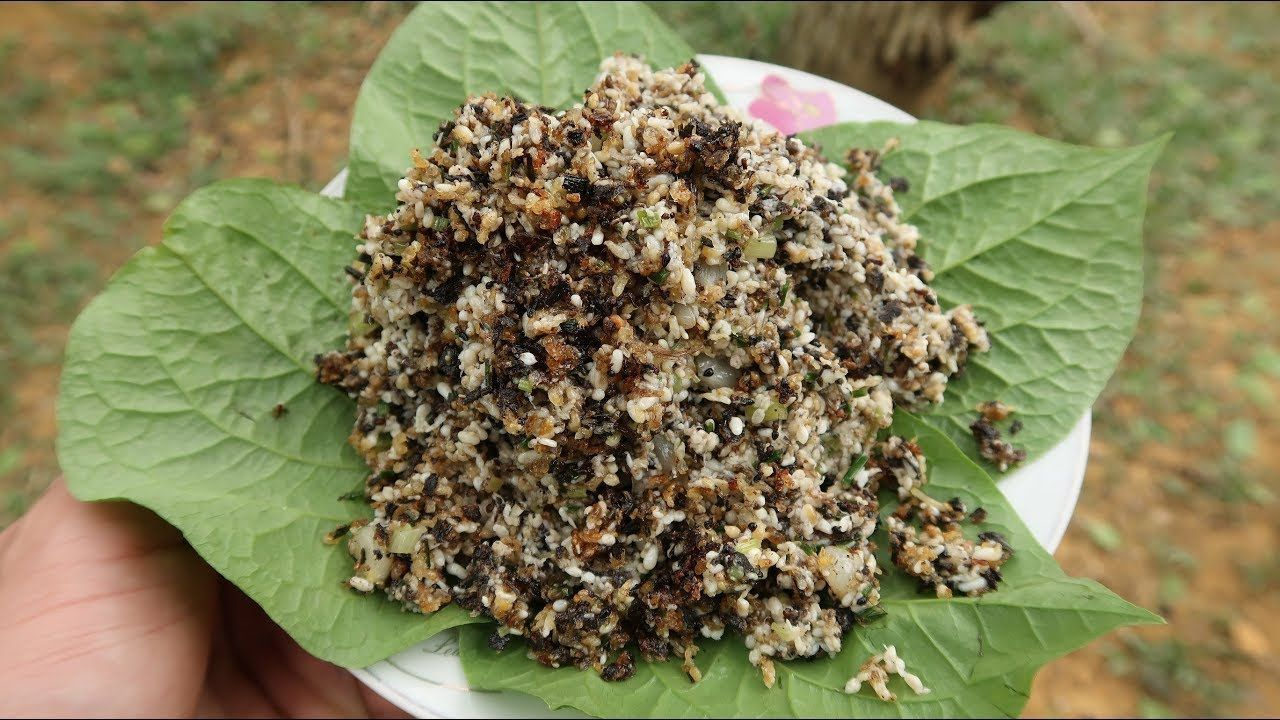 Famous sticky rice ant eggs in Binh Binh