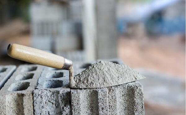 O cimento Ã© um material de construÃ§Ã£o muito usado em obras e reformas