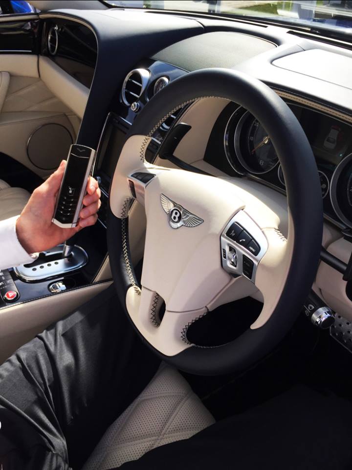 Điện thoại vertu Signature S - Phụ kiện đẳng cấp chí tôn dành cho quý ông Điện thoại vertu Signature S - Phụ kiện đẳng cấp chí tôn dành cho quý ông