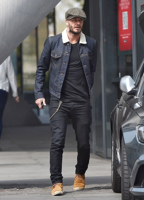 Hình ảnh Beckham cùng áo khoác raw denim jacket