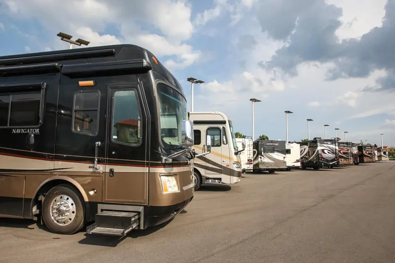 Best Places to Sell Your RV Fast Trade-in at Dealership