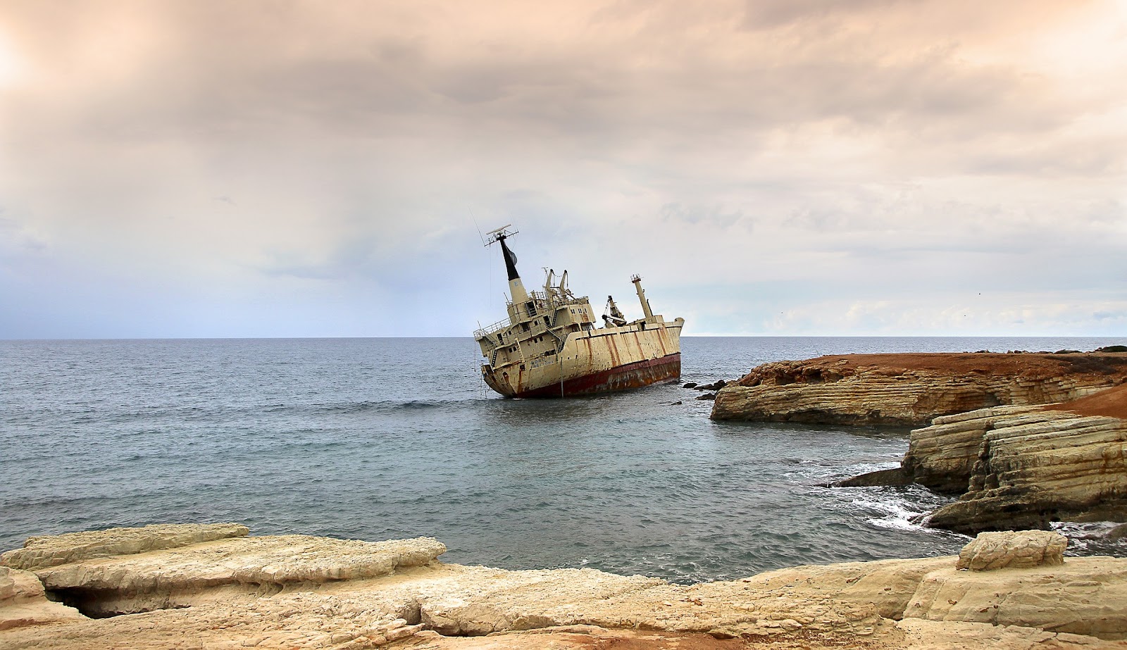 Co warto zwiedzić na Cyprze - Wrak statku 