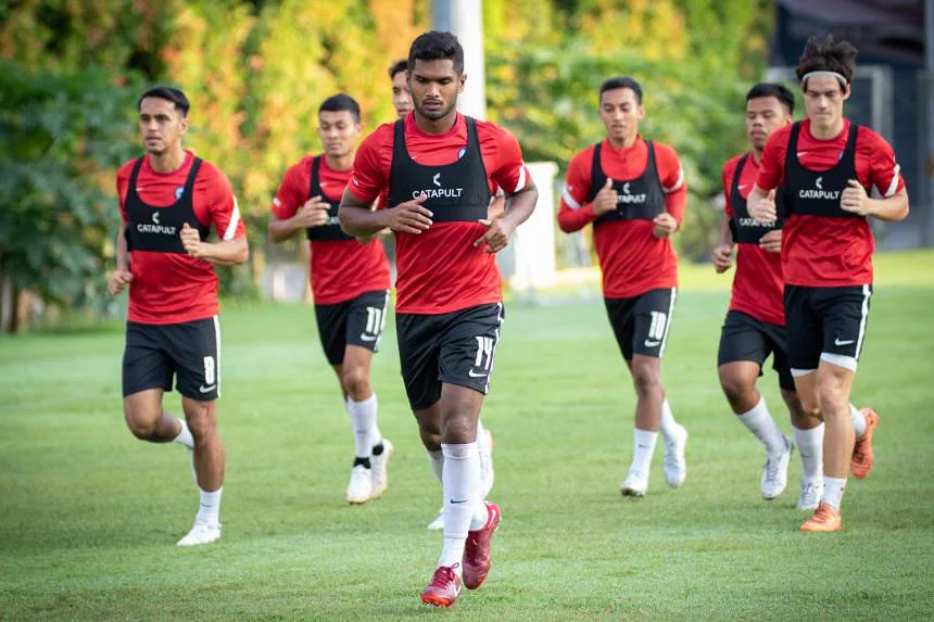 Singapore football team training 2022