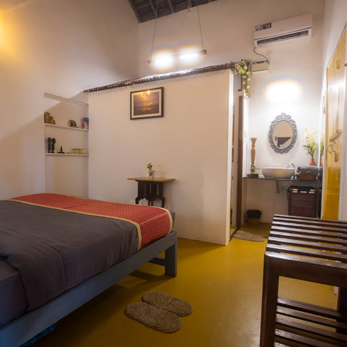 The rooms available at Craft hostel located near Anjuna beach. 